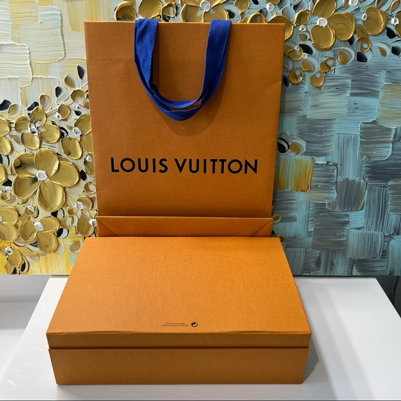 Louis Vuitton Box and Gift Bag Set - Picture 2 of 2